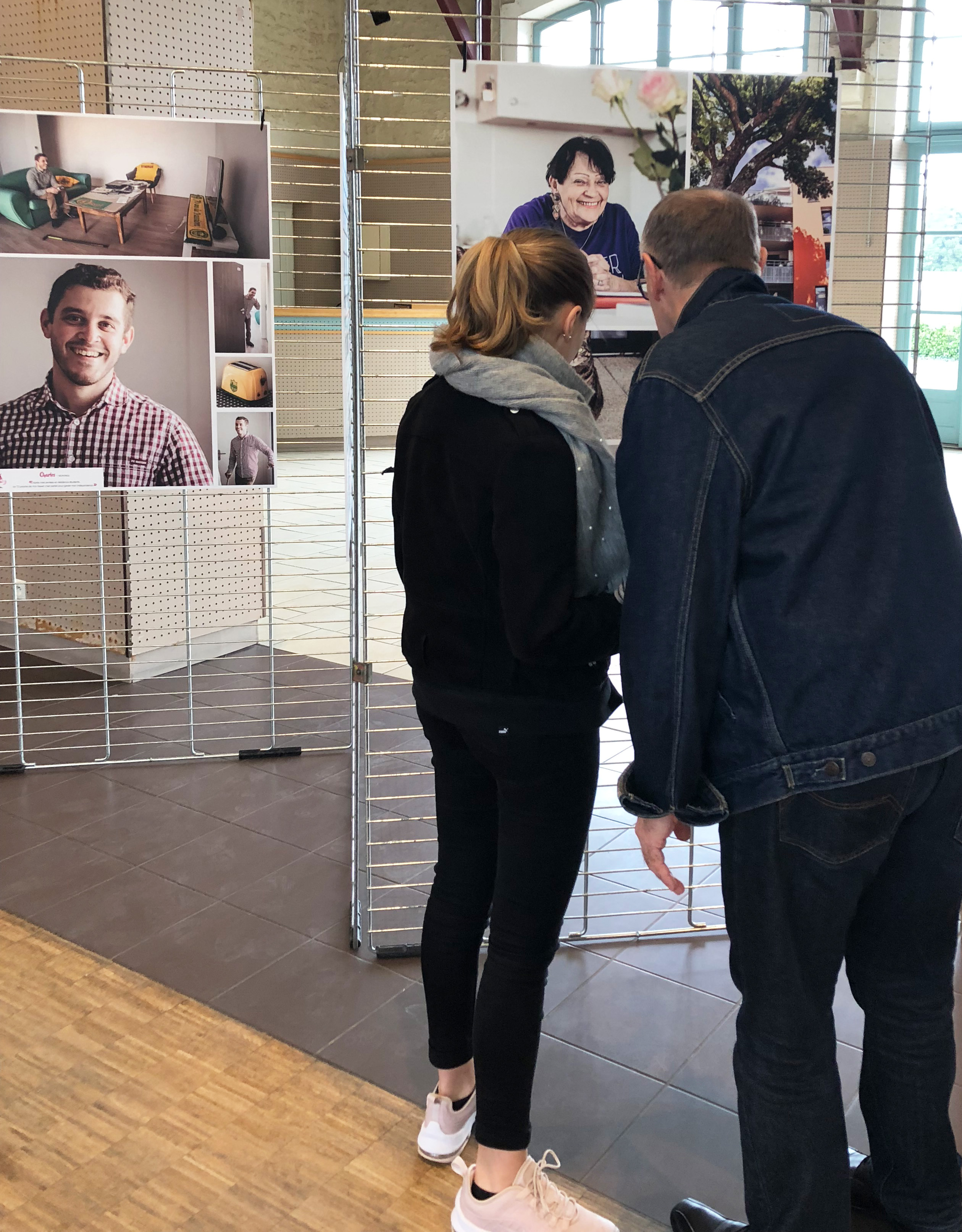 Les locataires de Fontenay-le-Comte découvrent l’exposition « Habitants »