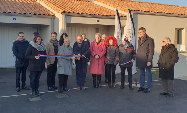 Photographie de l'inauguration des logements à Palluau