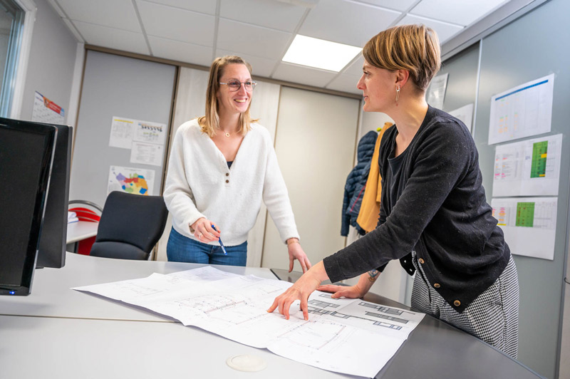 manon et blandine sur le projet bim aux moinardes aux sables d'olonne